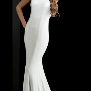 Elegant Navy Blue Evening Gown